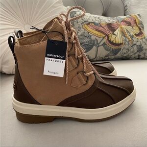 Koolaburra by UGG Snow Boots